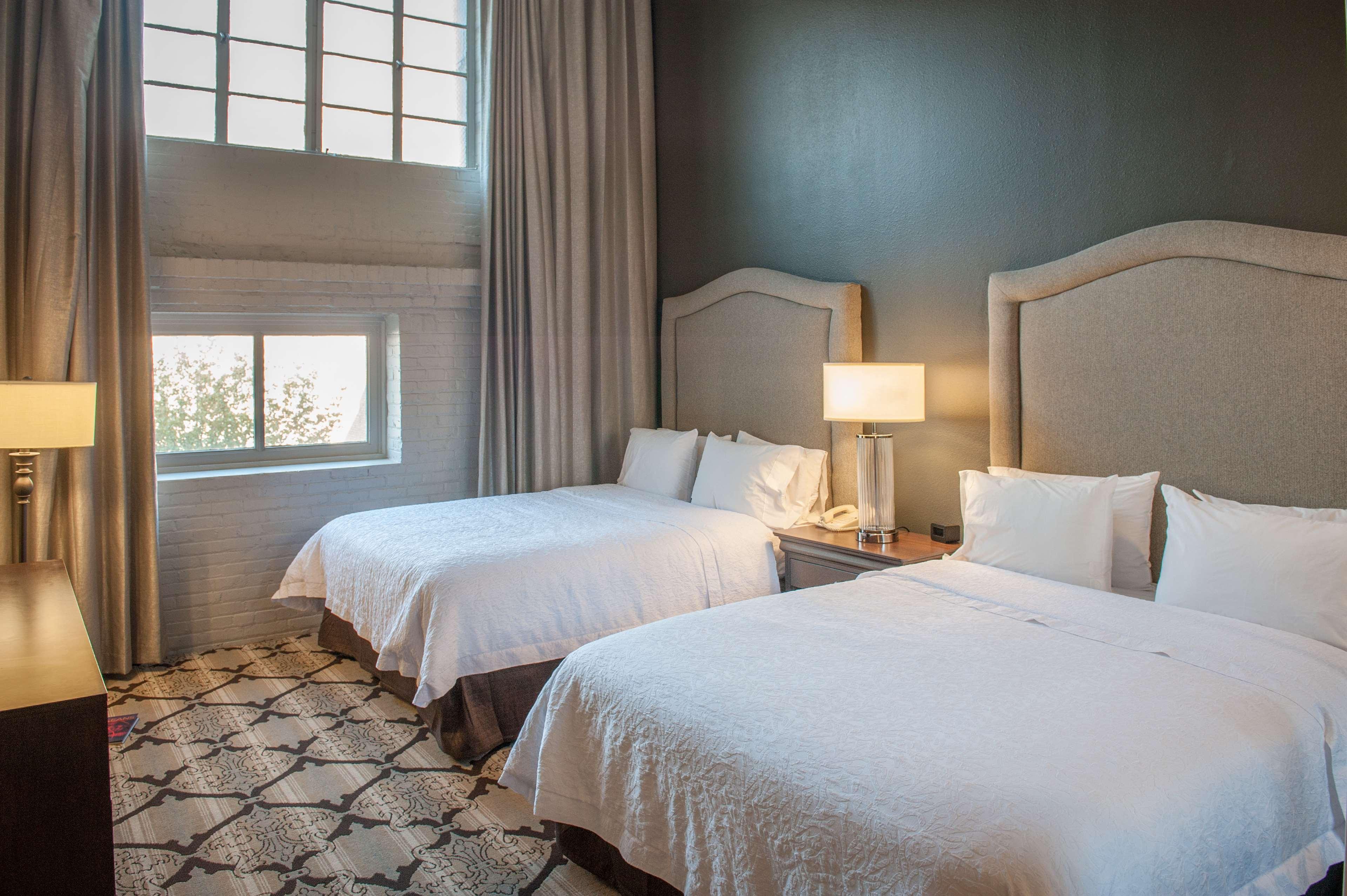 Hampton Inn And Suites New Orleans Convention Center Экстерьер фото