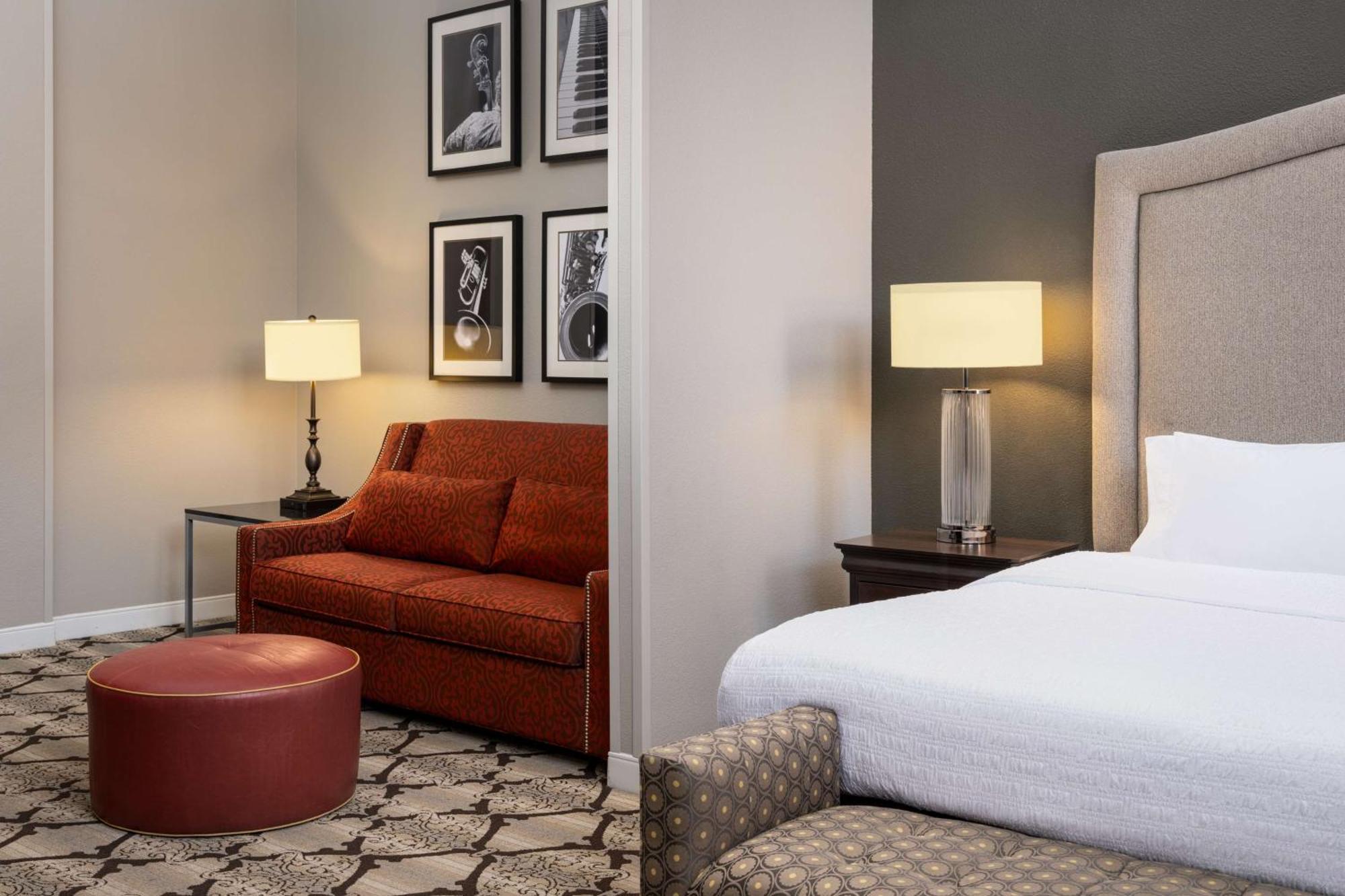 Hampton Inn And Suites New Orleans Convention Center Экстерьер фото